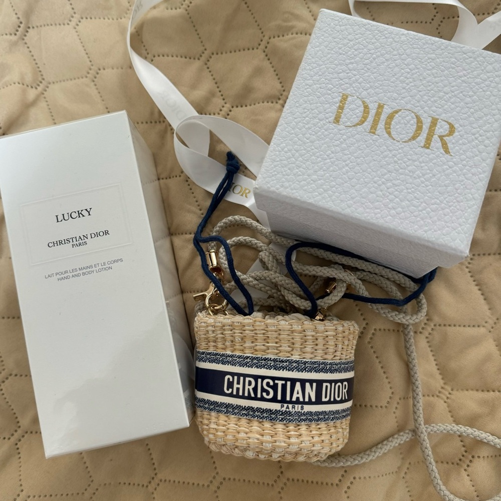 Dior bundle, pouch and body cream